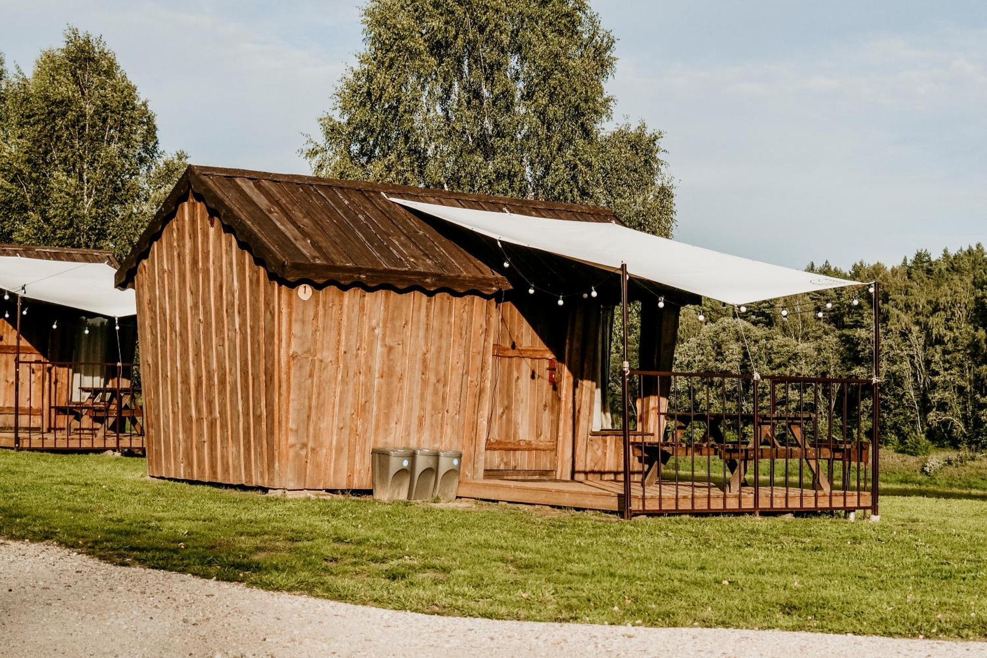 Kempings Daugavas Lokos Sargeliski Ngoại thất bức ảnh